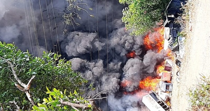 You are currently viewing माजगाव उद्यमनगर येथील गोदामाला भीषण आग