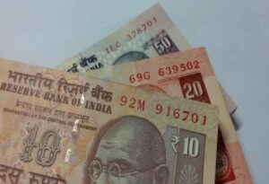 Read more about the article पाच, दहा, शंभर रुपयांच्या जुन्या नोटा मार्च- एप्रिल अखेर चलनातून होणार बाद