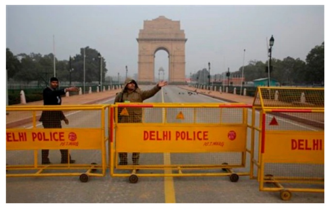 You are currently viewing दिल्लीत हाय अलर्ट जारी ; राजधानी दिल्लीत हल्ला होण्याची शक्यता