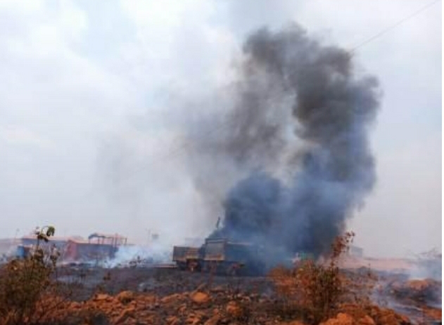 You are currently viewing गोवा-मोपा विमानतळावर मालवाहू ट्रकना भीषण आग…