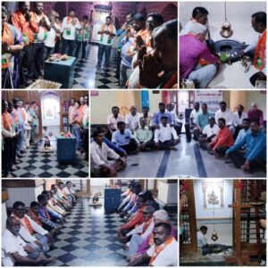 Read more about the article भाजपा वेंगुर्ले च्या वतीने वजराठ येथील ग्रामदैवत श्री.देव गिरेश्वर मंदिरात अभिषेक व धार्मिक कार्यक्रम