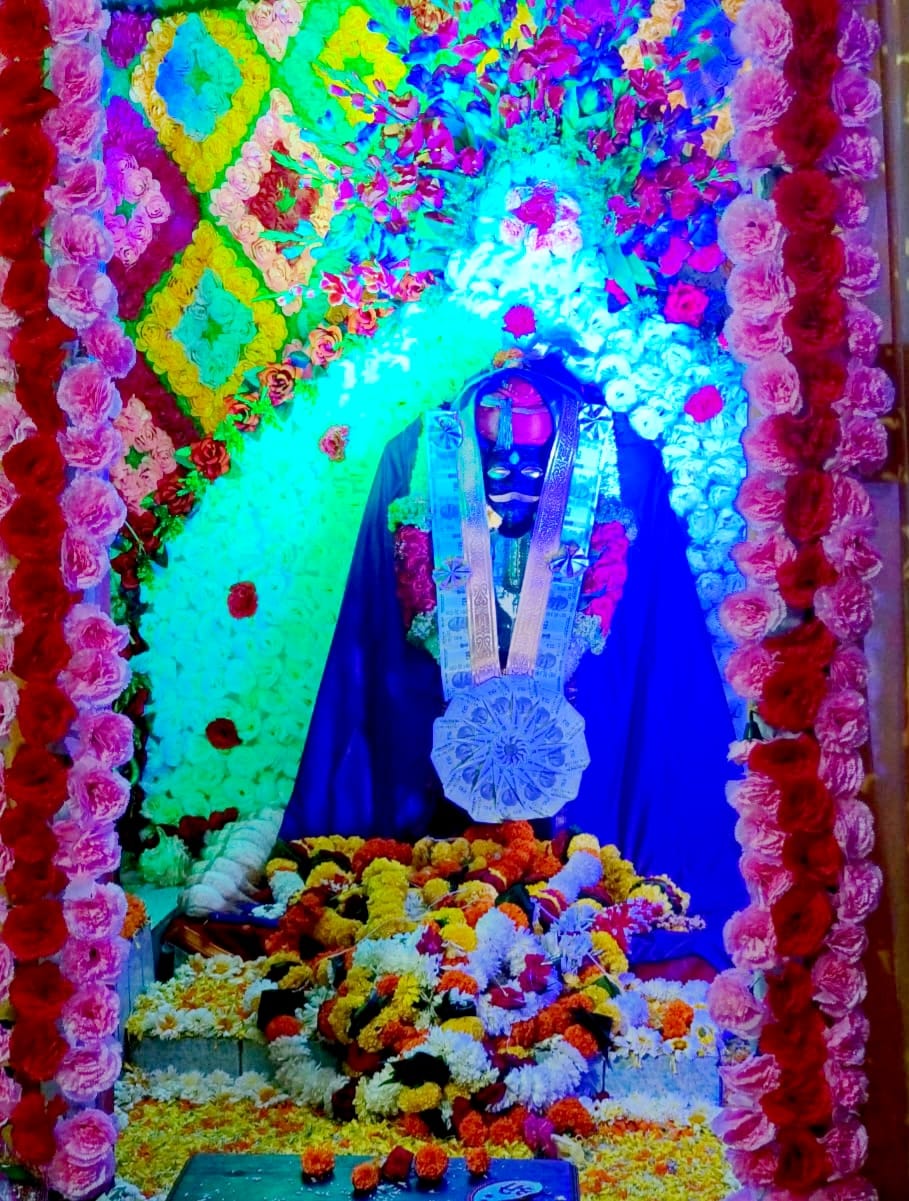 You are currently viewing डांगमोडेतील श्री देव रवळनाथ मंदिरातील श्री भवानी देवीचा वार्षिक गोंधळ उत्सव उत्साहात संपन्न