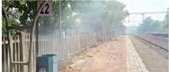 You are currently viewing कणकवली रेल्वे स्टेशन परिसरात आग…
