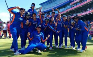 Read more about the article भारतीय महिलांनी क्रिकेटमध्ये सुवर्णपदक जिंकले; केला श्रीलंकेचा १९ धावांनी पराभव
