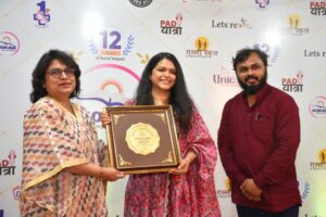 सुप्रसिद्ध अभिनेत्री सौ. दीपा परब - चौधरी राज्यस्तरीय कोकणरत्न पुरस्काराने सन्मानित