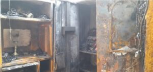 Read more about the article कातवड येथे घराला शॉर्टसर्किटमुळे लागलेल्या आगीत लाखो रुपयांचे नुकसान