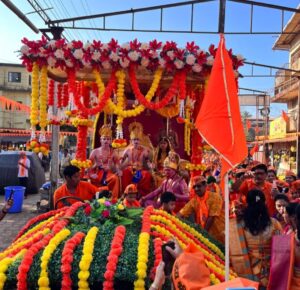 Read more about the article राम मंदिर प्रतिष्ठापना सोहळ्यानिमित्त बांदा शहरात भव्य रथयात्रेने सोहळ्याचा शुभारंभ…