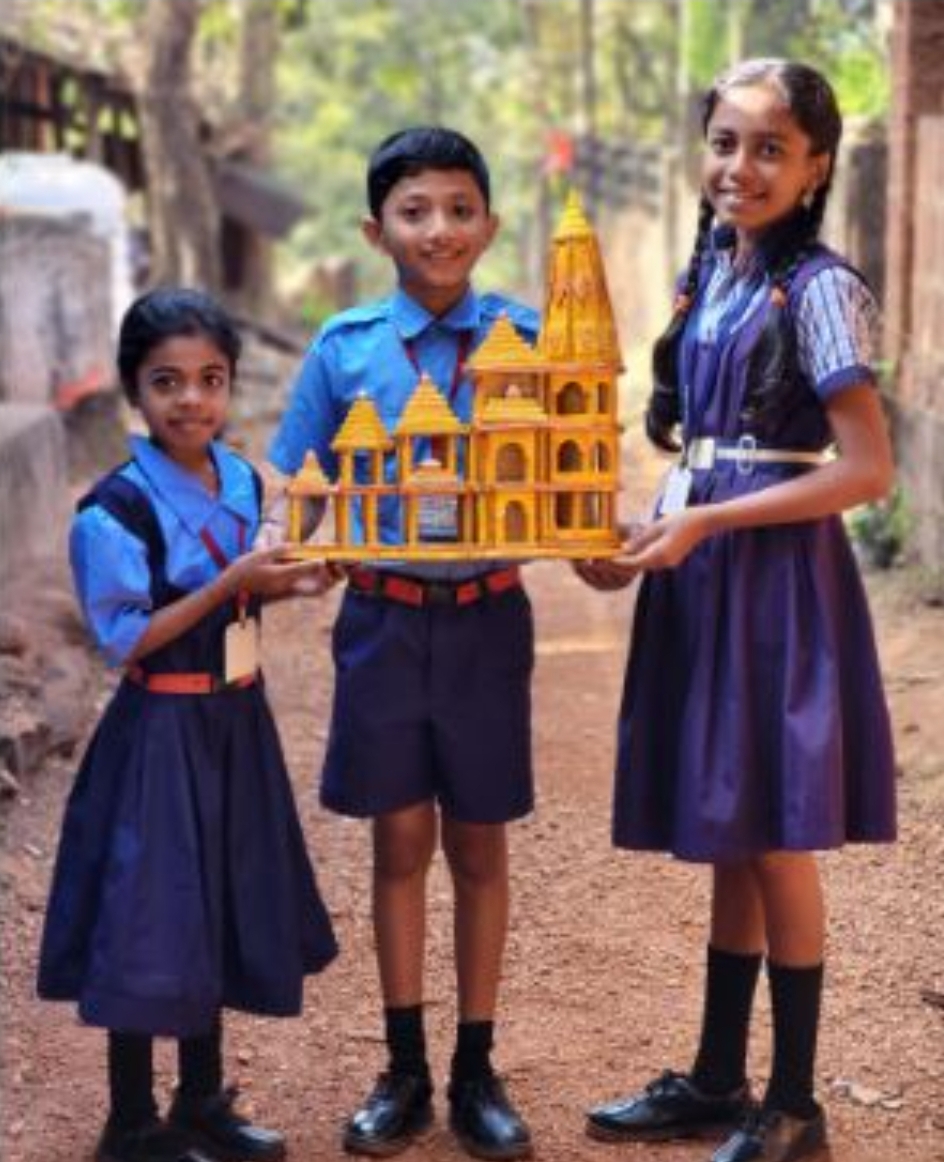 You are currently viewing नेरूर येथील चौथ्या इयत्तेत शिकणाऱ्या विद्यार्थ्याने बनवली श्रीराम मंदिराची प्रतिकृती