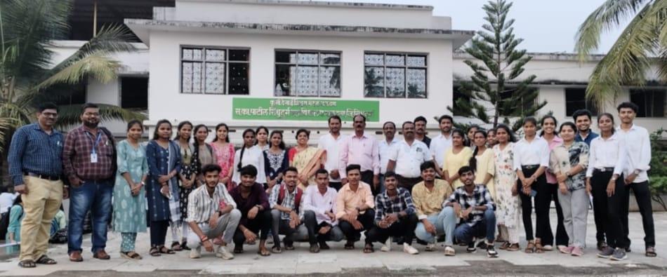 You are currently viewing अविष्कार स्पर्धेत वैभवाडी महाविद्यालयाचे यश