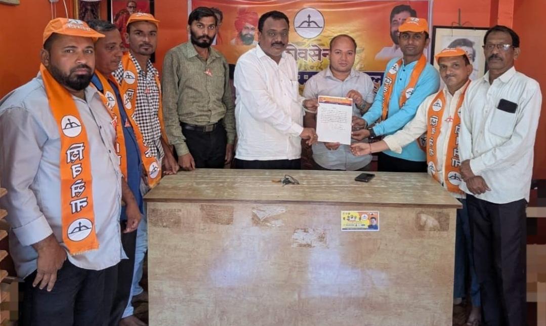 You are currently viewing कुडासे भरपाल युवासेना शाखाप्रमुख पदी चेतन देसाई