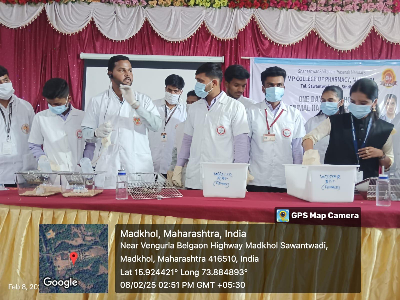 You are currently viewing व्ही पी कॉलेज ऑफ फार्मसी माडखोल ता. सावंतवाडी येथे Animal Handling Technique या विषयावर एक दिवसीय कार्यशाळा संपन्न