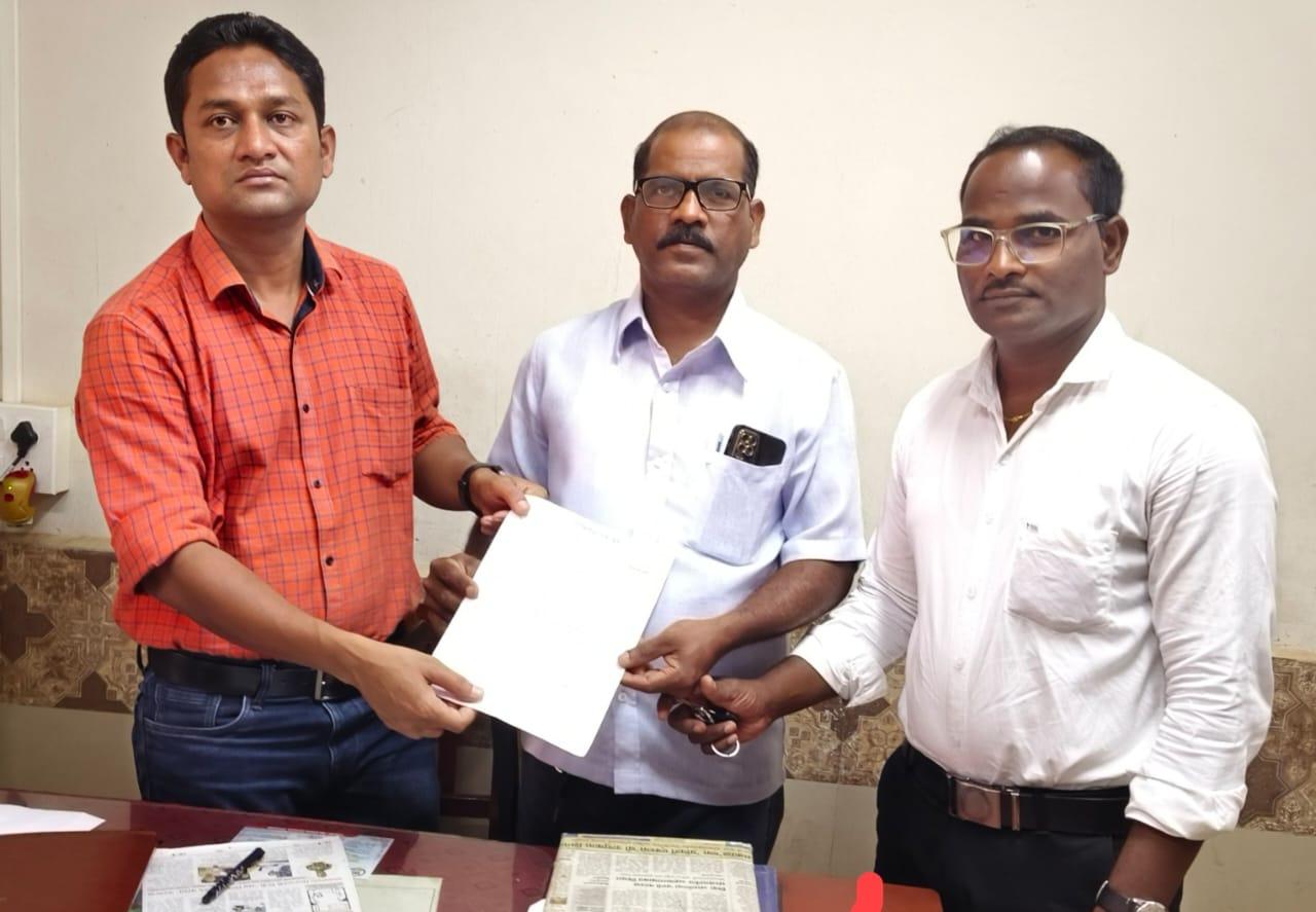 You are currently viewing सावंतवाडी ओरोस वर्दे ते गावठाणवाडी पर्यंत बस सेवा पूर्ववत करा सामाजिक कार्यकर्ते लक्ष्मण कदम यांची मागणी.