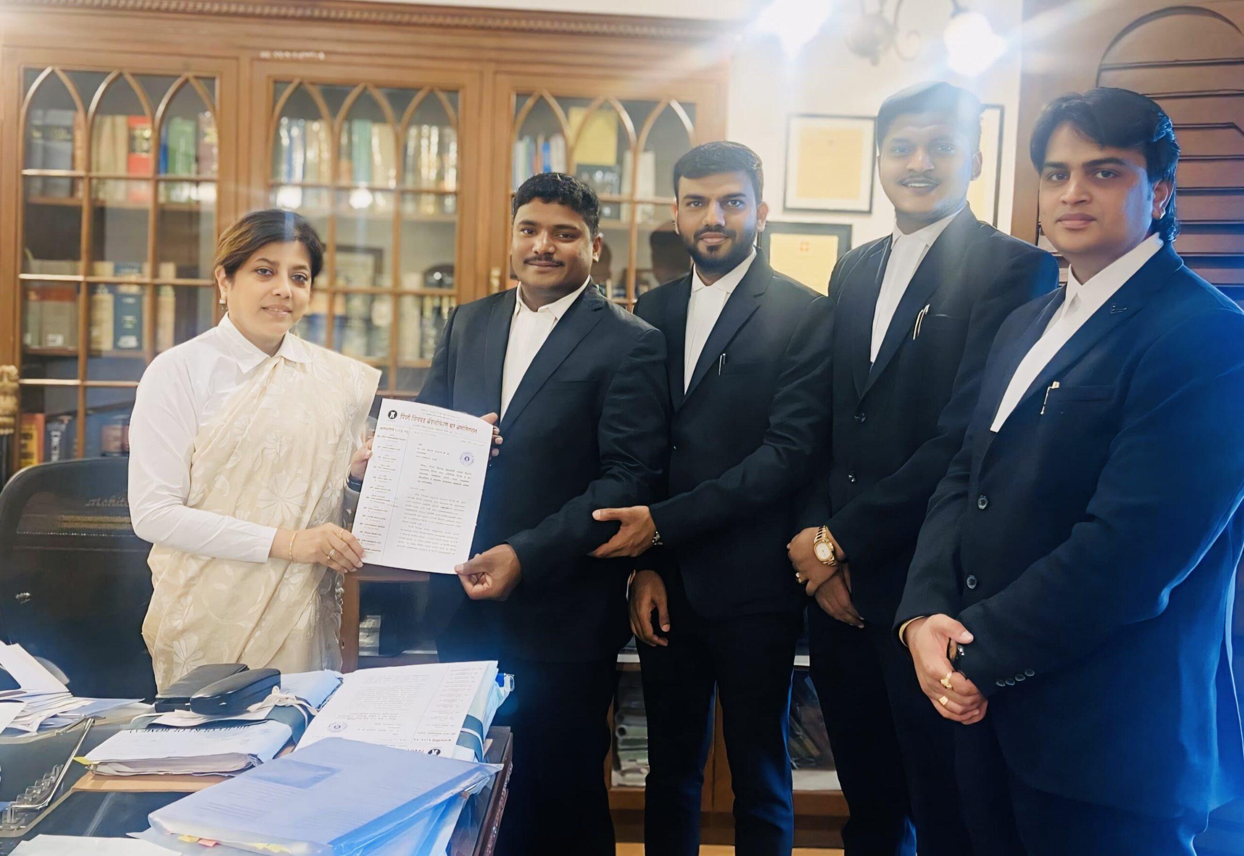 You are currently viewing शहराला अतिरिक्त जिल्हा सत्र न्यायालय मिळावे यासाठी ॲडव्होकेटस् बार असोसिएशनची उच्च न्यायालयात धाव