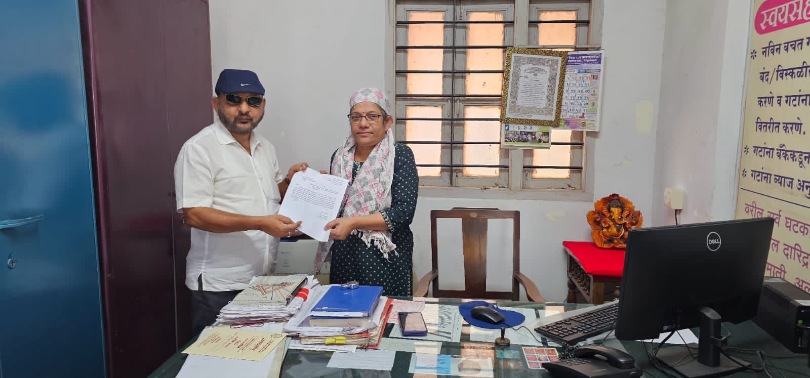 You are currently viewing बुराण गल्लीतील रस्ता सोलिंग करुन रहदारीस मोकळा करुन देणे…