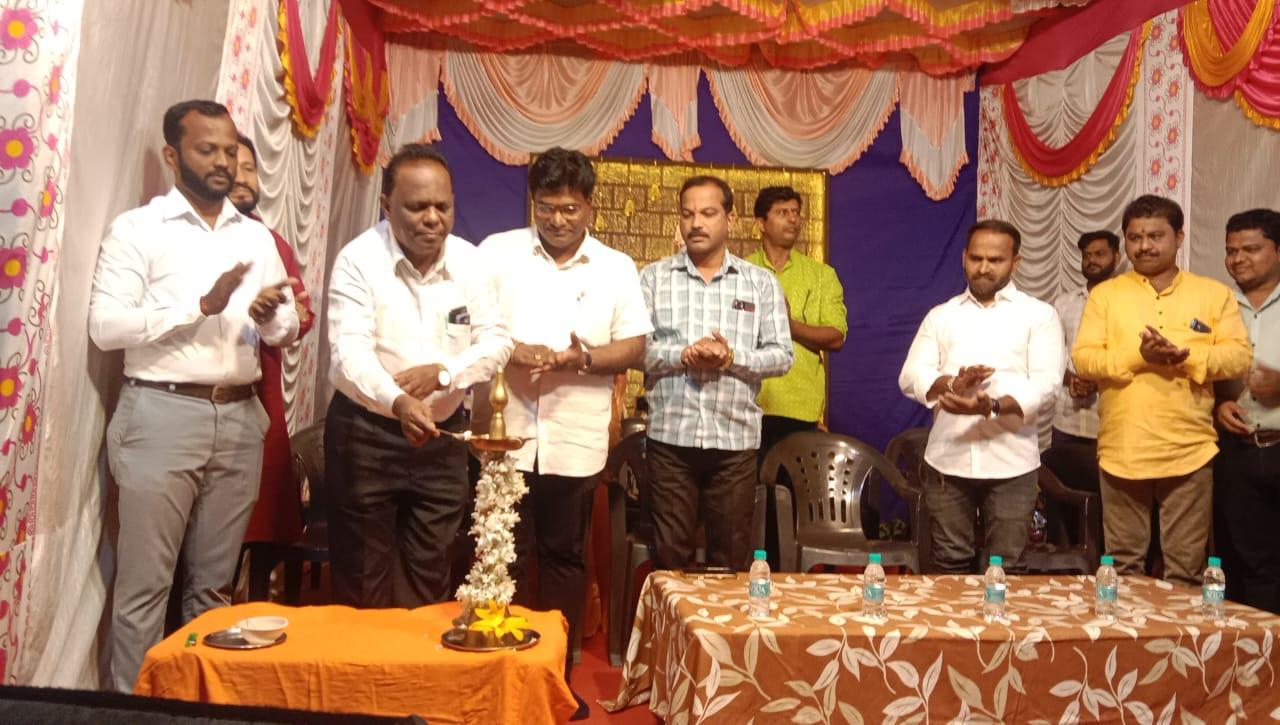 You are currently viewing भजन परंपरा जोपासण्यासाठी ग्रामीण भागातील युवक कायमच पुढे असतात — शिवसेनेचे अतुल बंगे!