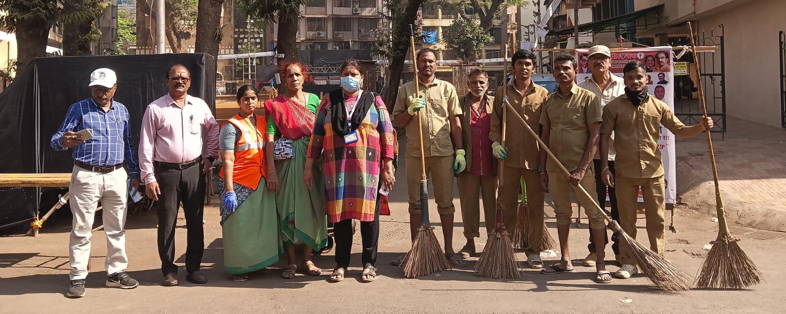You are currently viewing गणेश गल्ली चौक परिसरात भव्य स्वच्छता मोहीम – नागरिकांचा उत्स्फूर्त सहभाग