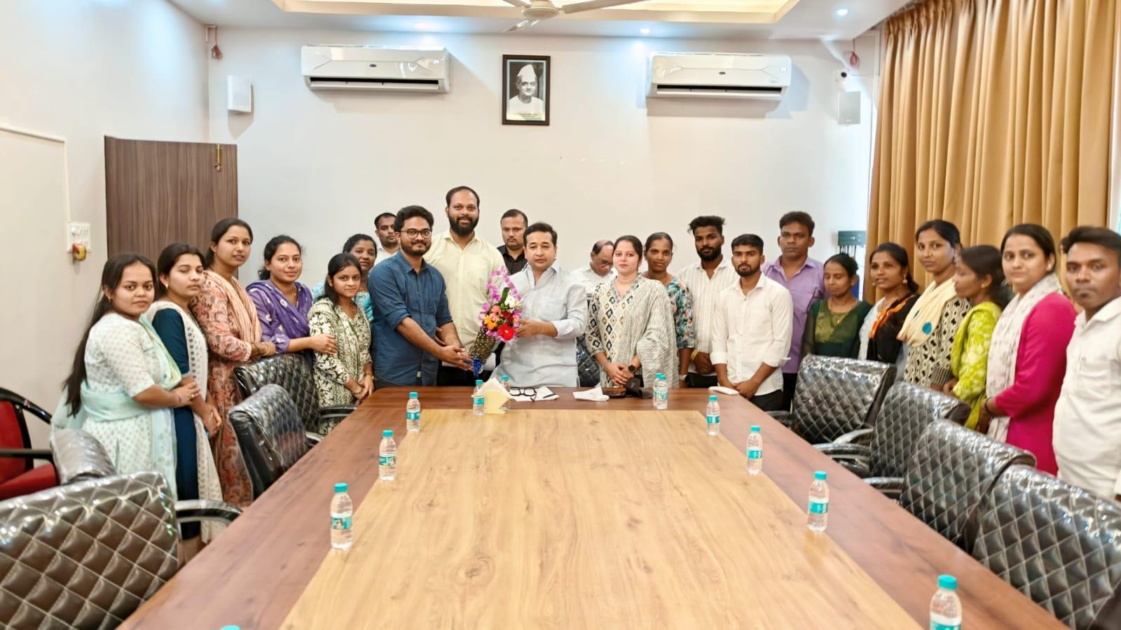 You are currently viewing सिंधुदुर्ग जिल्ह्यातील एकाही कंत्राटी कर्मचाऱ्यांचा पगार थकणार नाही.