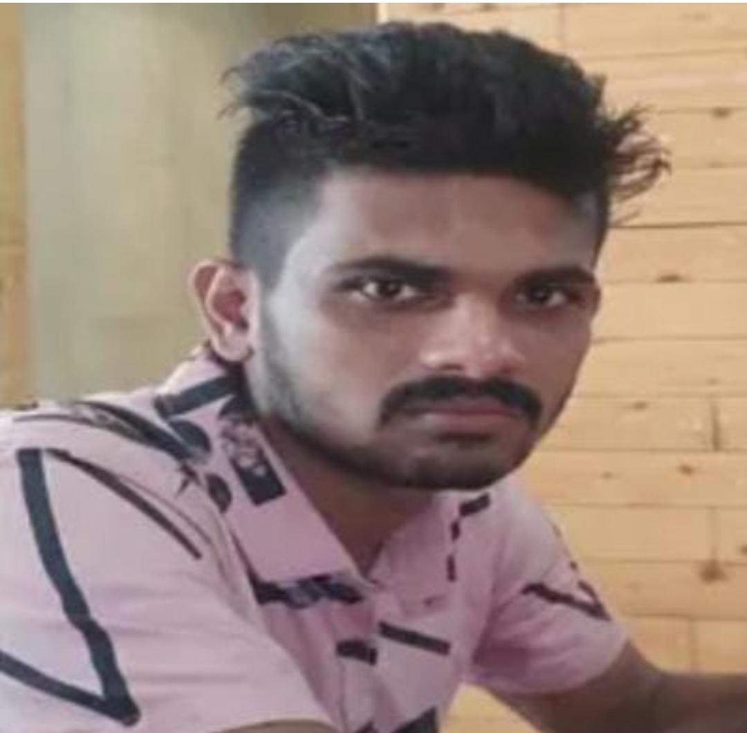 You are currently viewing कलंबिस्त येथे युवकाची गळफास घेवून आत्महत्या…