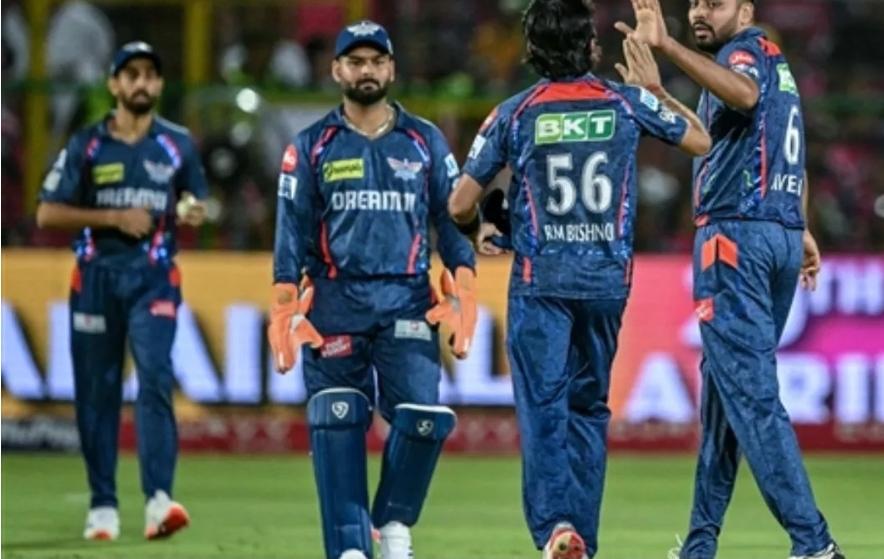 You are currently viewing आवेश खानने राजस्थानच्या जबड्यातून विजय हिसकावला; रोमांचक सामन्यात लखनौचा २ धावांनी पराभव