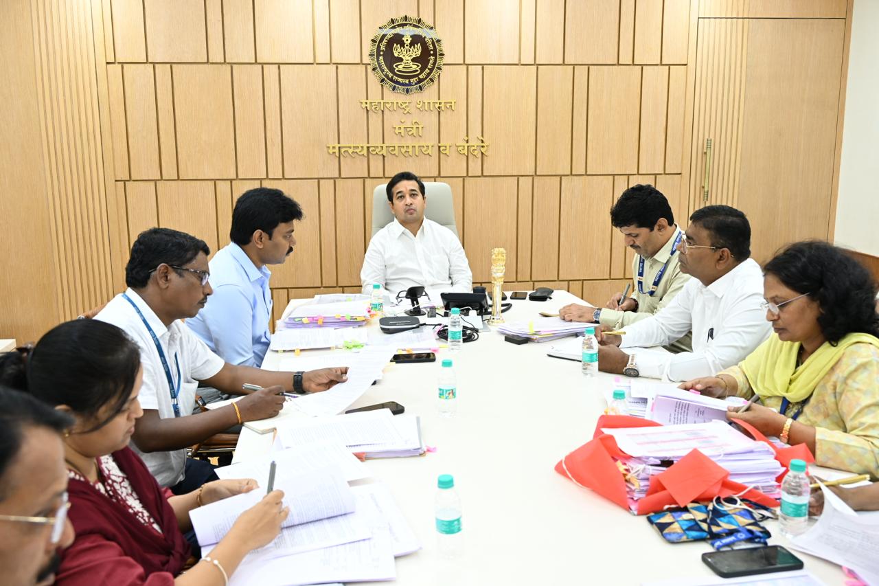 You are currently viewing सागरी महामंडळाचे होर्डिंग उभारणी व जाहिरातीबाबत सर्वंकष धोरण