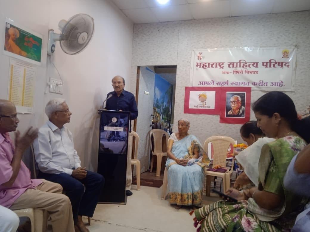 You are currently viewing “आपल्या मनातील भावना, अनुभव शब्दांतून व्यक्त करत काव्यसंग्रह, कथासंग्रह पुस्तक रूपात येतो”:- राजन लाखे