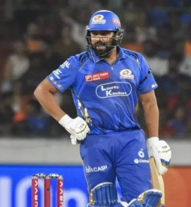 You are currently viewing मुंबईचा विजयी चौकार; रोहितचं पाठोपाठ दुसरं अर्धशतक