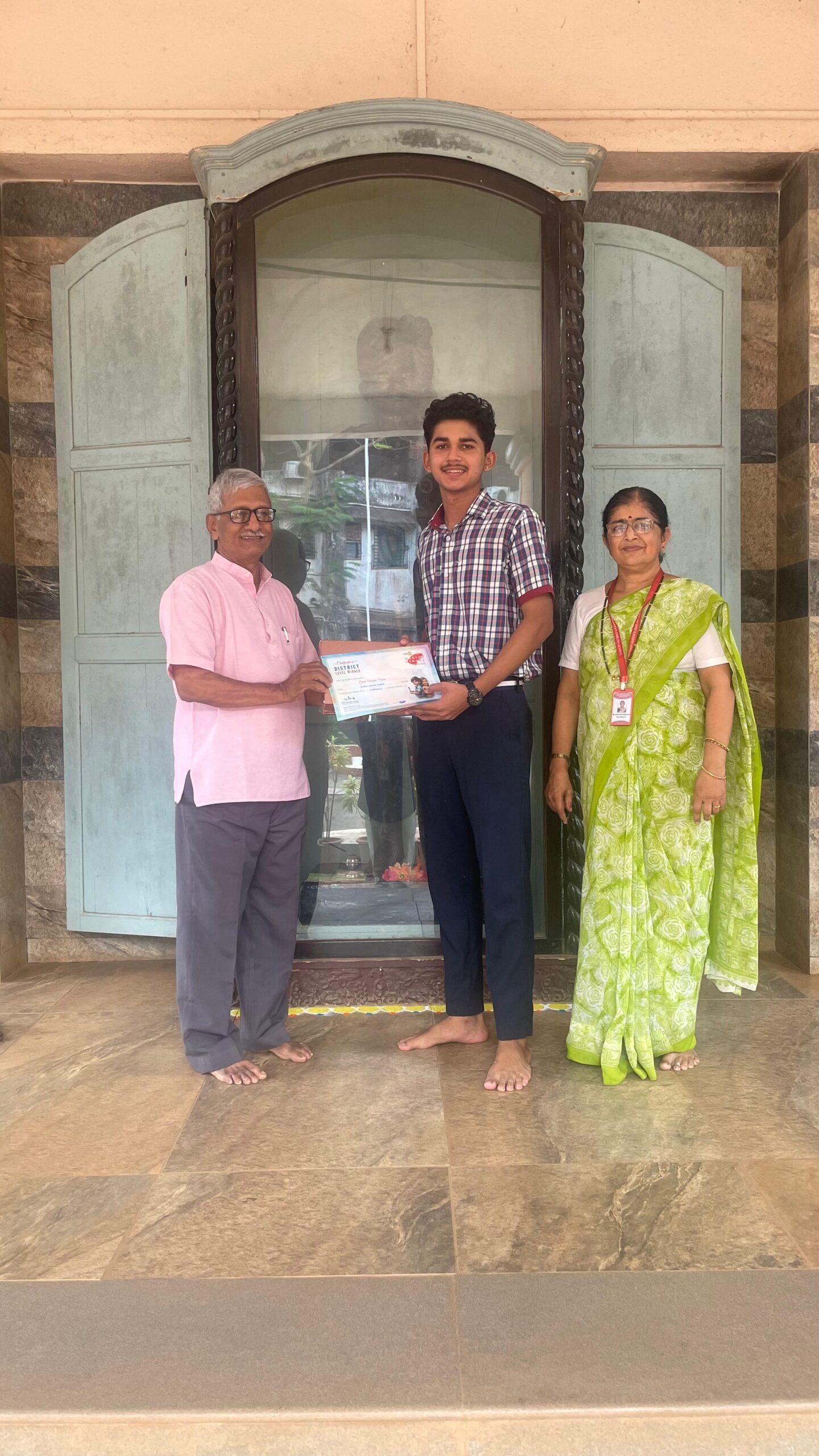 You are currently viewing मदर क्वीन्स इंग्लिश स्कूलचा पियुष निर्गुण जिल्ह्यात प्रथम