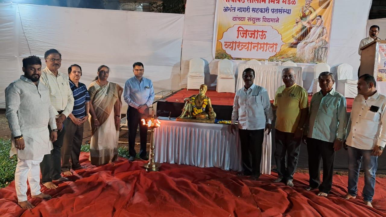 You are currently viewing ‘विसंवाद हे कौटुंबिक र्‍हासाचे कारण!’ – ॲड. अनिशा फणसळकर