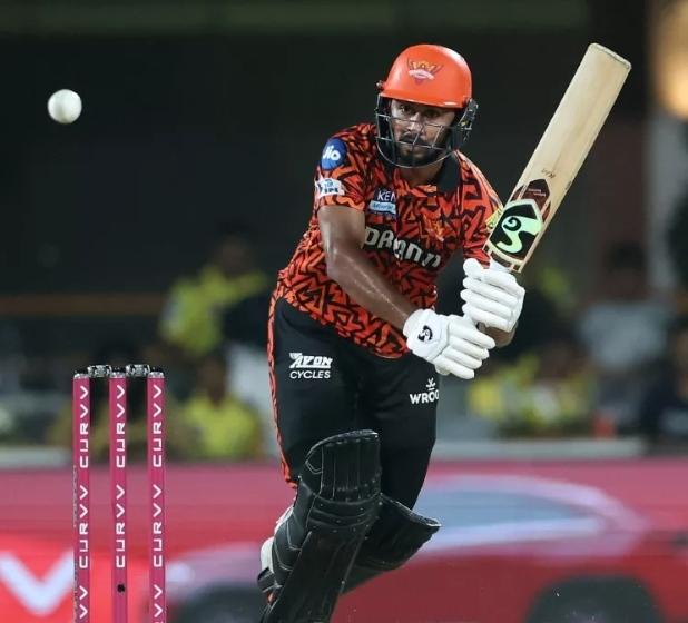 You are currently viewing हैदराबादने चेन्नईला हरवून इतिहास रचला, १८ वर्षांत पहिल्यांदाच चेपॉकमध्ये धोनीच्या संघाचा केला पराभव