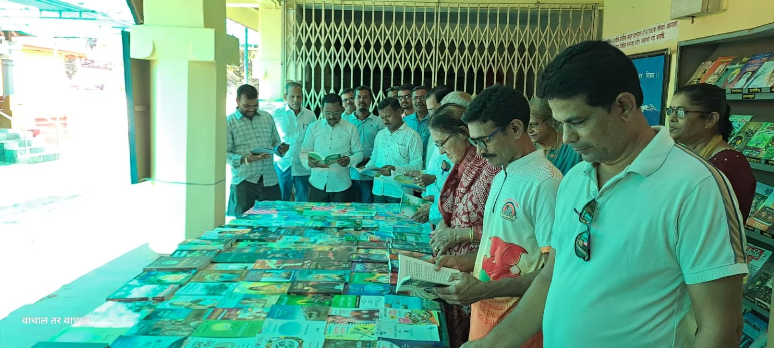 You are currently viewing वाचन संस्कृती वाढविण्यासाठी रामेश्वर वाचनालय चालवत असलेले उपक्रम कौतुकास्पद – आचरा सरपंच जेरान फर्नांडिस