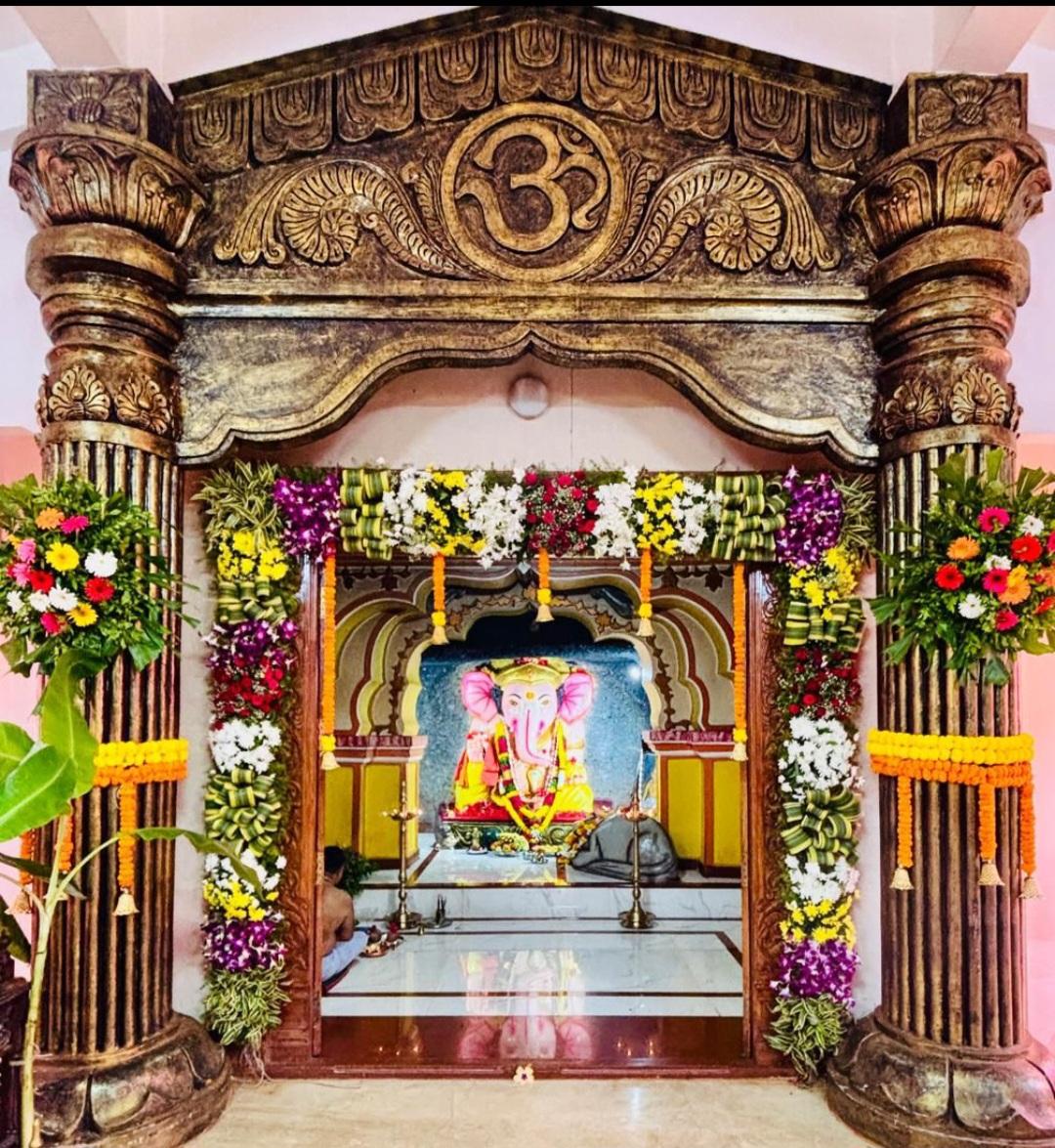 You are currently viewing रेडी येथील द्विभुज गणपती ४९ व्या वाढदिवसानिमित्त येणाऱ्या भाविकांचे हार्दिक स्वागत!…🙏