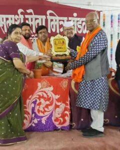 Read more about the article प्रा.डाॅ. रे.भ.भारस्वाडकर यांना ‘मराठवाडा भूषण ‘ पुरस्कार प्रदान.* 