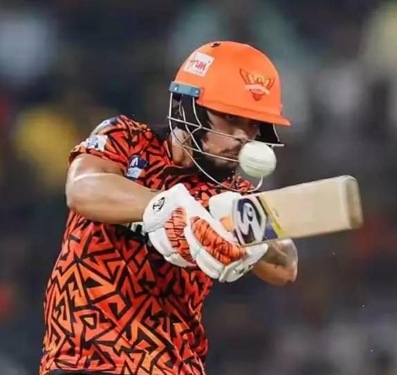 You are currently viewing सनरायझर्सविरुद्धच्या पराभवानंतर आरसीबी घसरली तिसऱ्या स्थानावर