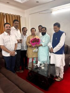 Read more about the article रोजगार हमी योजना मंत्री भरत गोगावले यांचे मंत्री नितेश राणे यांनी केले स्वागत