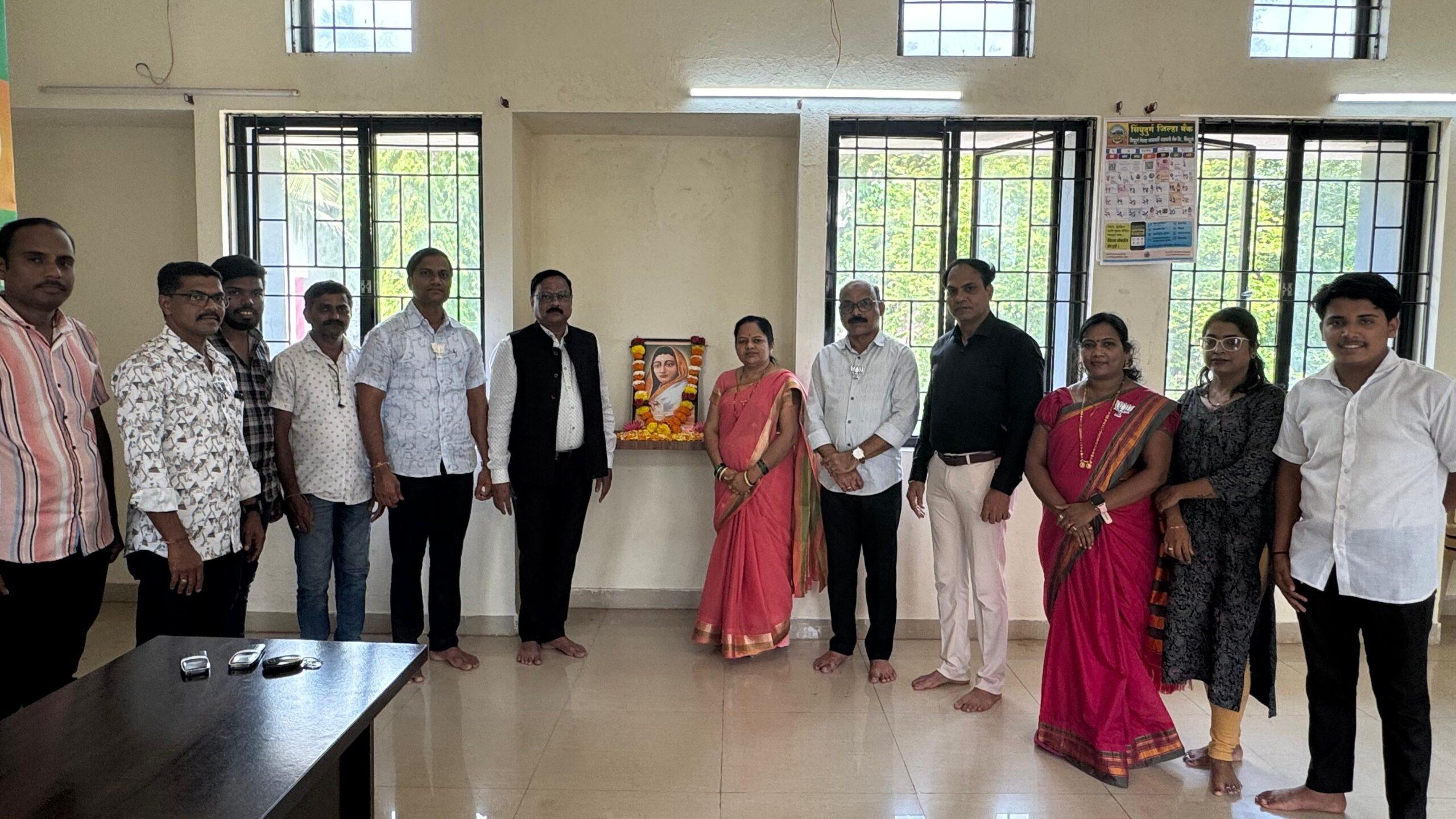 You are currently viewing भाजप जिल्हाकार्यालय वसंत स्मृती ओरोस येथे पुण्यश्लोक अहिल्यादेवी होळकर यांची जयंती साजरी