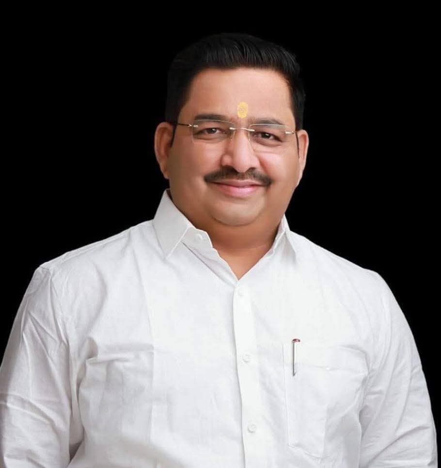 You are currently viewing नंदकिशोर उर्फ नंदू दादा परब यांची कल्याण जिल्हा भाजपा अध्यक्षपदी निवड