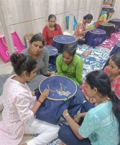 Read more about the article सावंतवाडीत १५ मे ला आरिवर्क प्रशिक्षण शिबिराचे आयोजन…