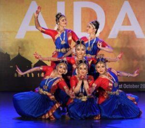 Read more about the article भरतनाट्यमच्या लयबद्ध ठेक्यांवर सावंतवाडीकरांसाठी सांस्कृतिक मेजवानी