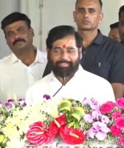 Read more about the article गोवर्धन गोशाळा म्हणजे जैविक शेती, धार्मिक आस्था, पर्यावरण पूरक प्रकल्प – उपमुख्यमंत्री शिंदे