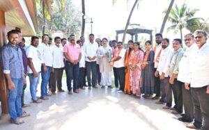 Read more about the article आमदार निलेश राणे यांच्या विकास कार्यावर प्रेरित होऊन देवली उपसरपंच, गावविकास पॅनल व उबाठा सदस्यांचा शिवसेनेत प्रवेश
