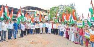 Read more about the article “तिरंगा यात्रेने दणाणला देवगड परिसर; देशप्रेमी नागरिकांचा उत्स्फूर्त सहभाग”