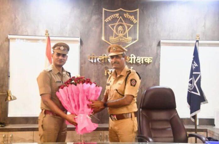 You are currently viewing सिंधुदुर्ग जिल्ह्याचे नवे पोलीस अधीक्षक मोहन दहीकर यांनी स्वीकारला पदभार