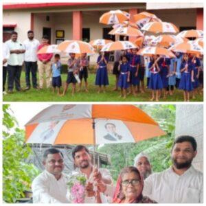 Read more about the article पालकमंत्री नितेश राणे यांच्या वाढदिवसानिमित्त वैभववाडी तालुक्यात हूसेन लांजेकर यांच्याकडून १००० छत्र्यांचे वाटप