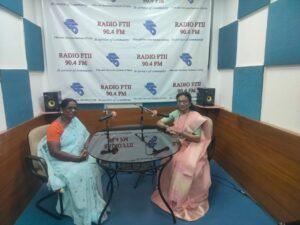 Read more about the article जाऊ कवितांच्या गावा कवयित्री अनुपमा जाधव यांची मुलाखत!