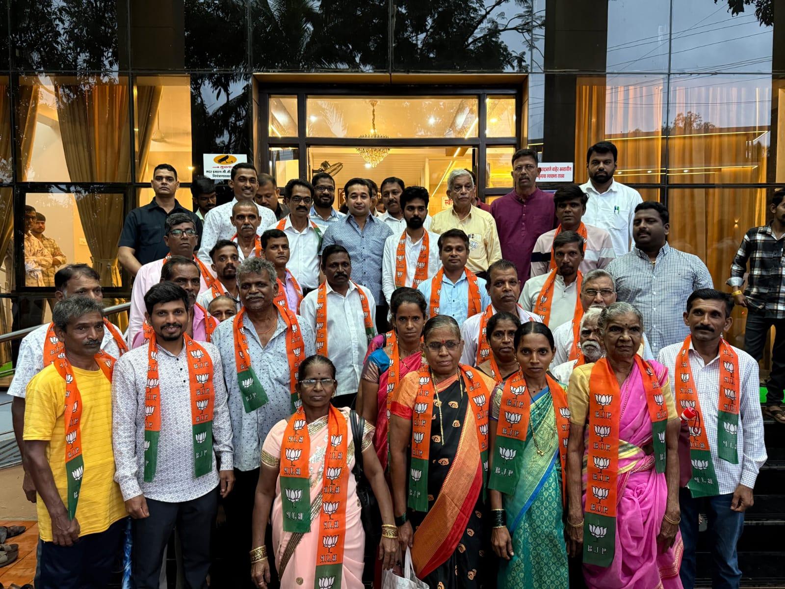 You are currently viewing पाटगाव परिसरातील सहकारातील कार्यकर्ते, पदाधिकाऱ्यांचा भाजपात पक्षप्रवेश