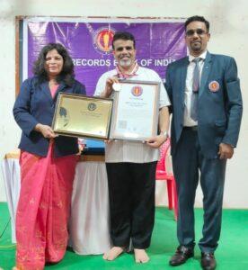 Read more about the article कवी गझलकार गीतकार समीक्षक विजो (विजय जोशी) डोंबिवली यांच्या ‘बाया’ या मराठी कवितेचा ५६ भाषांमध्ये अनुवादाचा जागतिक विक्रम