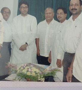 Read more about the article सगळेच राजकीय पक्ष राज ठाकरे यांच्या प्रेमात का पडले”???