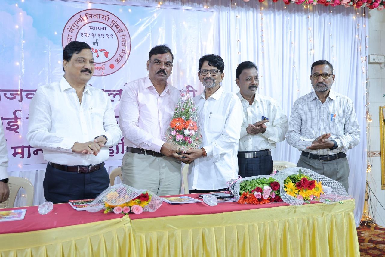 You are currently viewing “वेंगुर्ला विद्यार्थ्यांनी शैक्षणिक प्रगती साधावी” माजी आमदार परशुराम उपरकर यांनी स्नेहमेळावातून मार्गदर्शन !