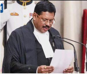 Read more about the article जागतिक क्षितिजावर भारताच्या न्यायपालिकेचा गौरव नेऊन ठेवणारे न्यायमूर्ती श्री.भूषण गवई