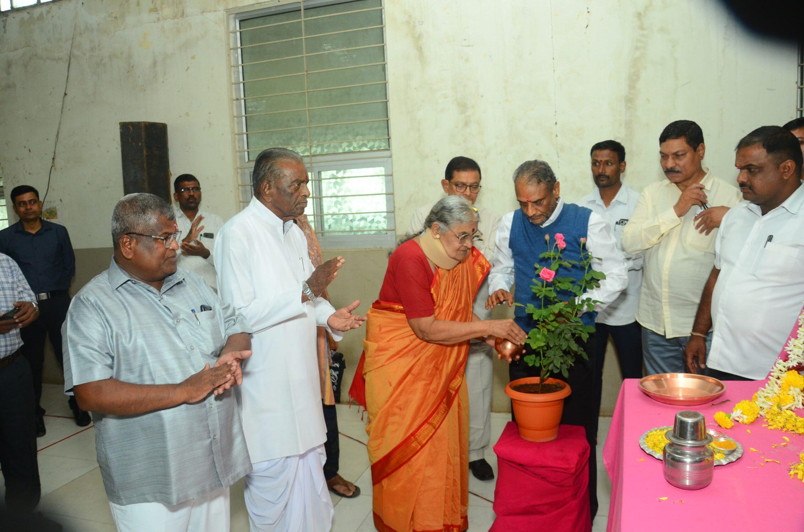 You are currently viewing ‘बुद्धाला स्वीकारण्यासाठी पाली भाषेकडे वळले पाहिजे! – डॉ. श्रीपाल सबनीस